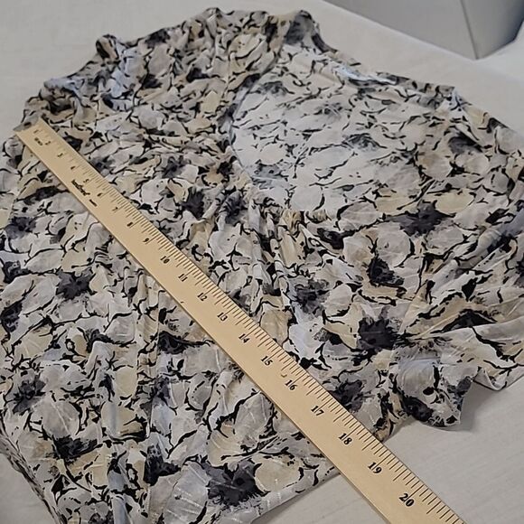 Croft & Barrow sz P M pullover blouse - Picture 6 of 10